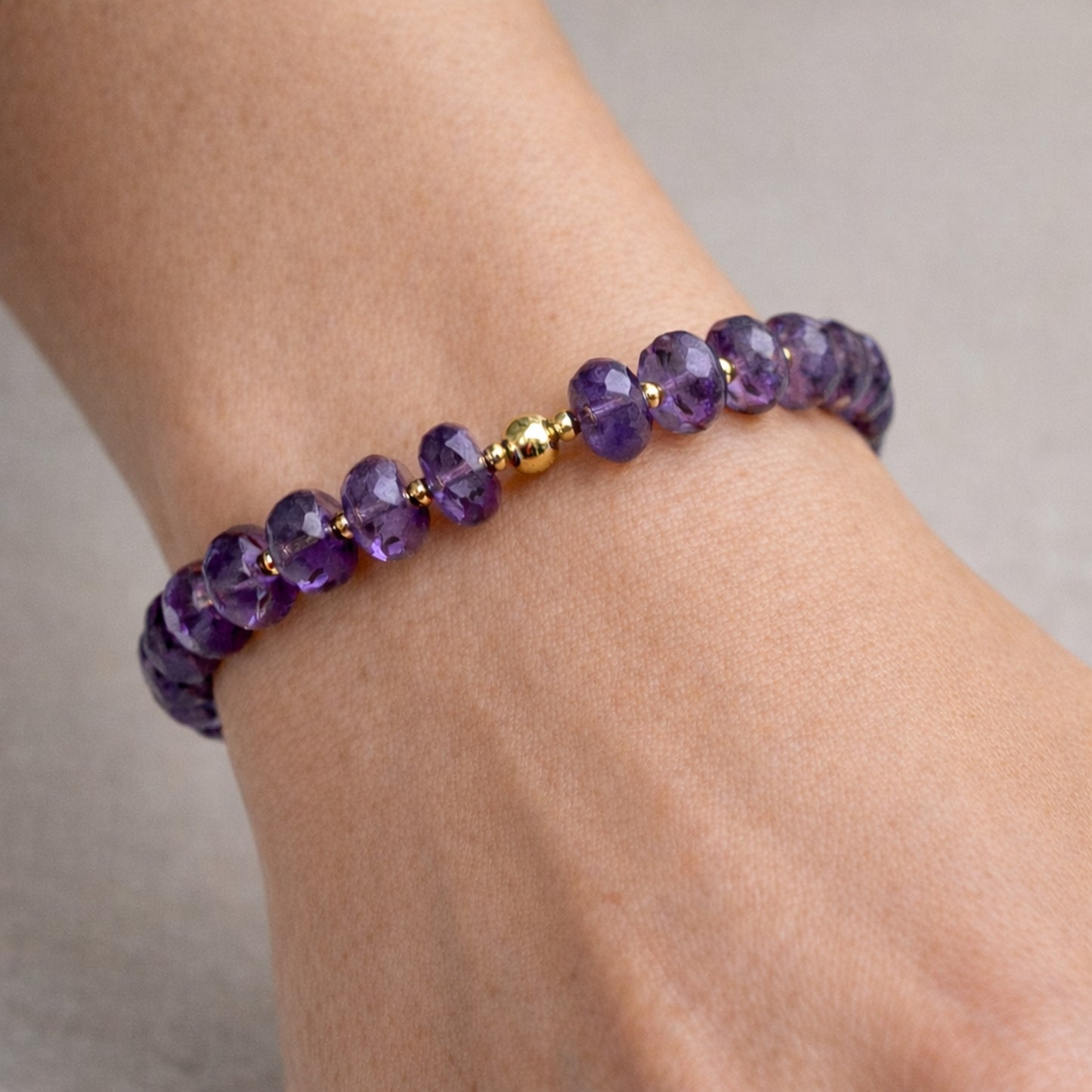 Faceted, amethyst beaded stretch bracelet handcrafted in Atlanta by HOPE& RAYE. 