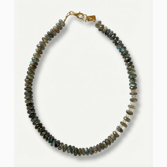 17 inch handcraftedLabradorite beaded necklace with moonstone genuine stones. Made with 18k gold filled clasp and beads for lasting wear. This necklace ships gift ready in a jewelry box and velvet pouch for a beautiful presentation.