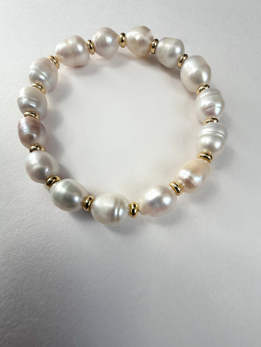 Freshwater-pearl-beaded-stretch-bracelet