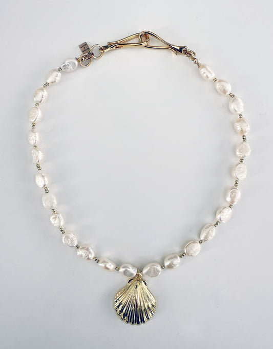 shell-necklace-hopeandraye