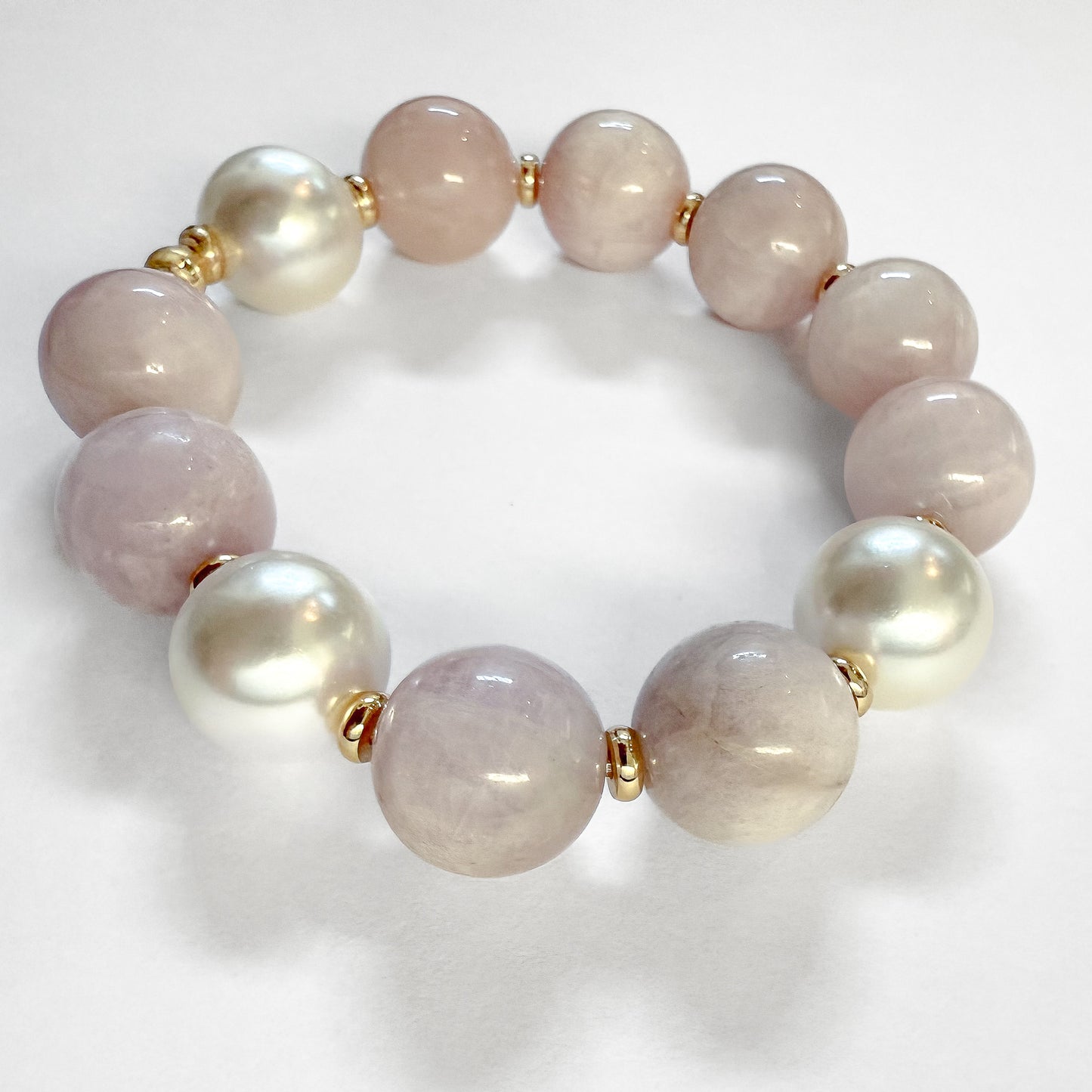 Kunzite and pearl stretch bracelet 